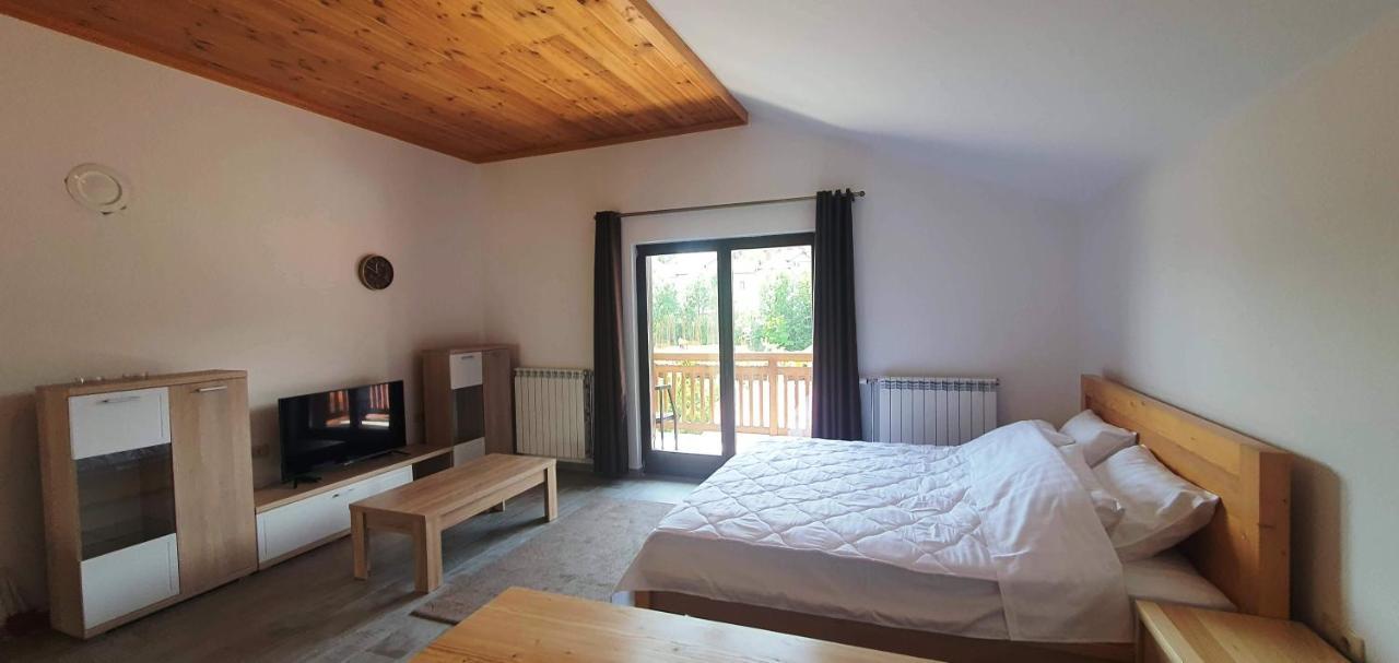 Apartmani Aleksandra 콜라신 외부 사진